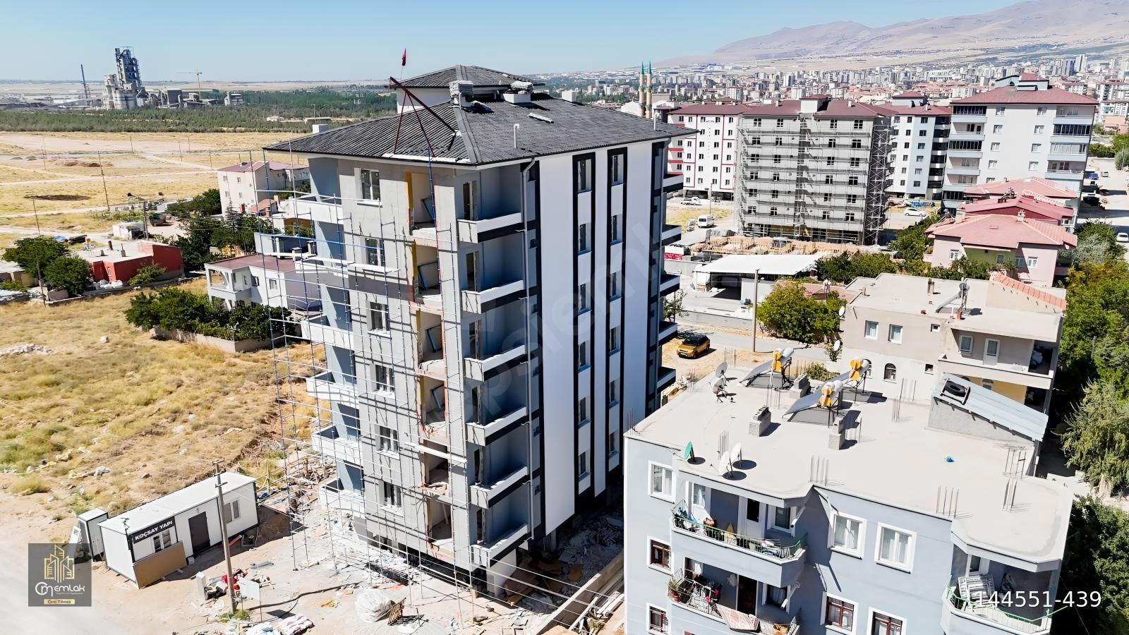 İLHANLI MAHALLESİ, OTOGAR KARŞISI 2. KAT 2+1 ODA SIFIR DAİRE