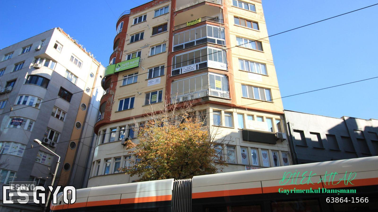 (ESGYO)DAN ESNAF SARAYI CADDESİN DE 3+1 KİRALIK DAİRE