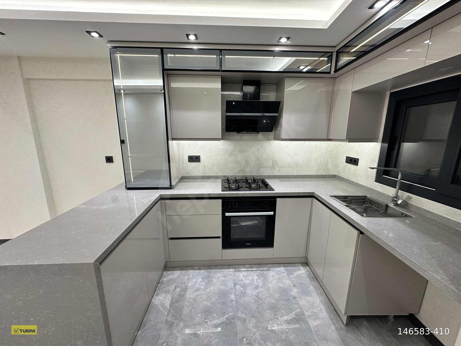 Turpa Balçovadan Full Tadilatlı Satılık 3+1 Daire