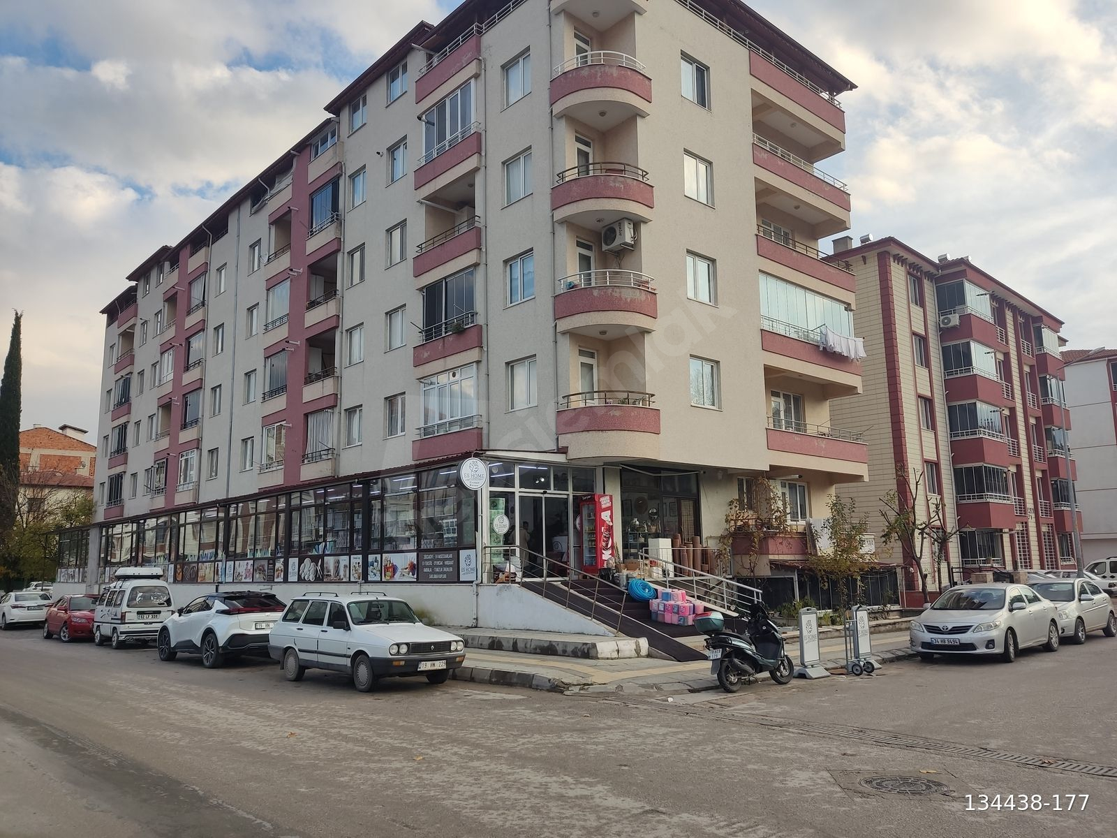 ŞEHRİN MERKEZİNDE EŞYALI KİRALIK DAİRE