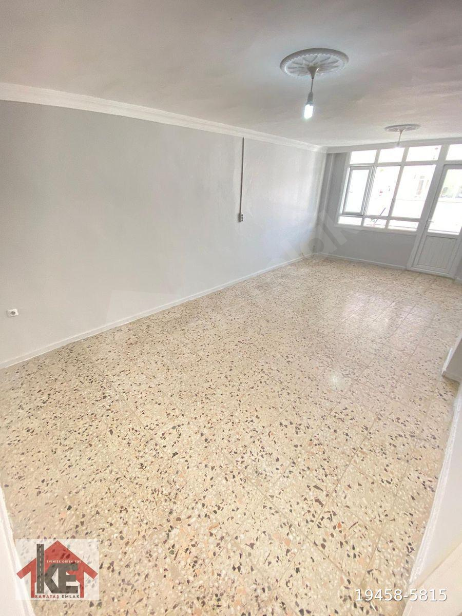 BEYAZEVLERDE AZ KATLI BİNADA 3+1 FULL EŞYALI KİRALIK DAİRE
