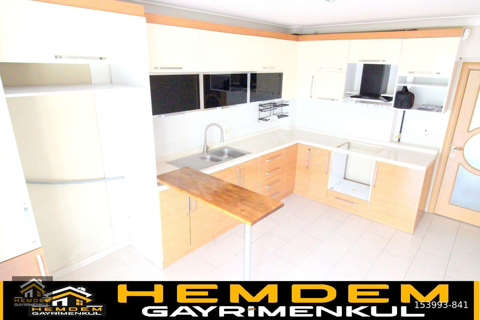 HEMDEM GAYRİMENKUL'DEN MİT VE AYYILDIZ PROJESİ YAKINI GENİŞ FERAH 3+1 SATILIK DAİRE