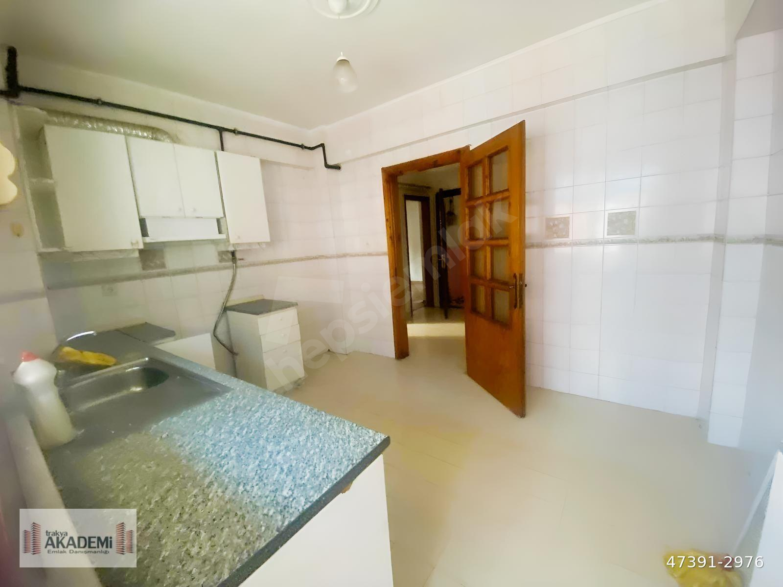 MUHİTTİNDE SATILIK 3+1 DAİRE