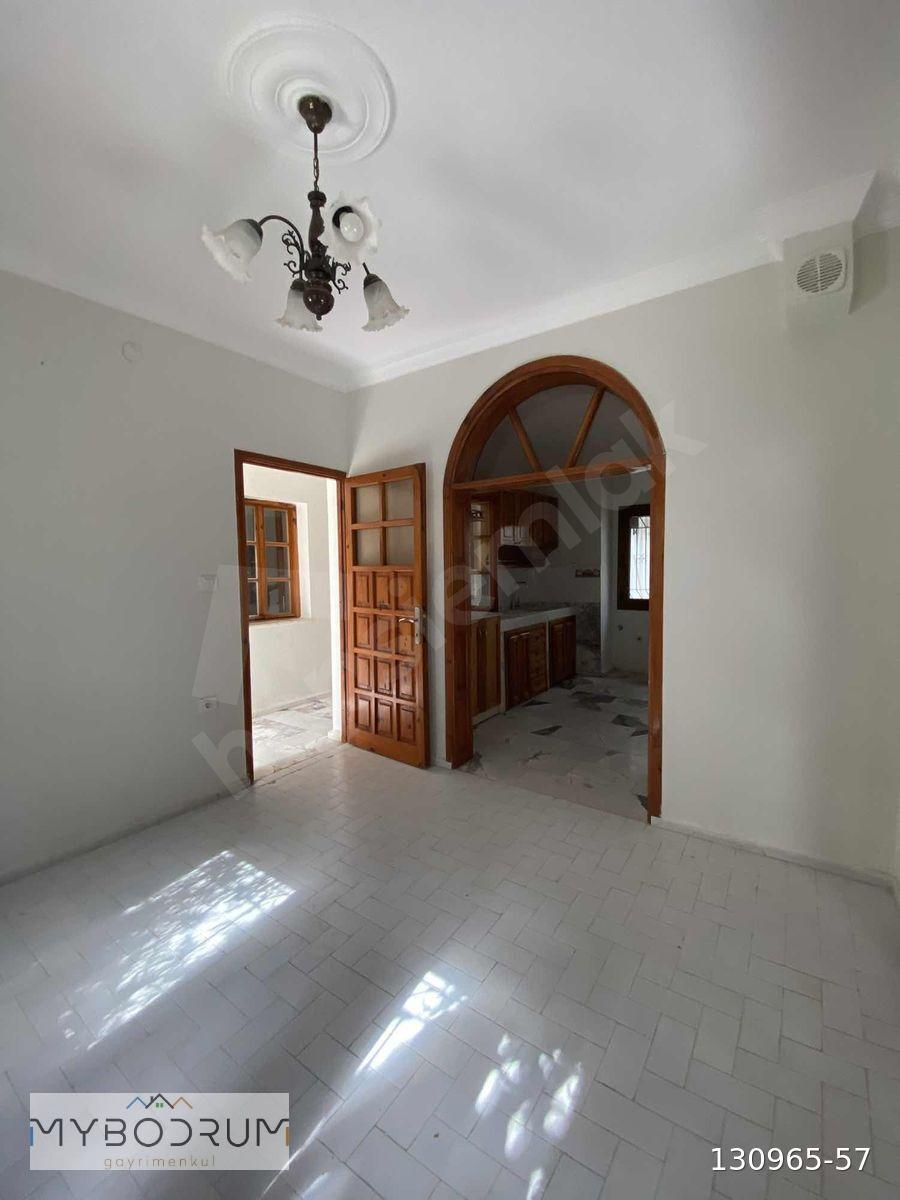 Bodrum Çarşı İçinde 2+1 Ayrı Mutfaklı 120 M2 Daire/AYLIK ÖDEMELİ