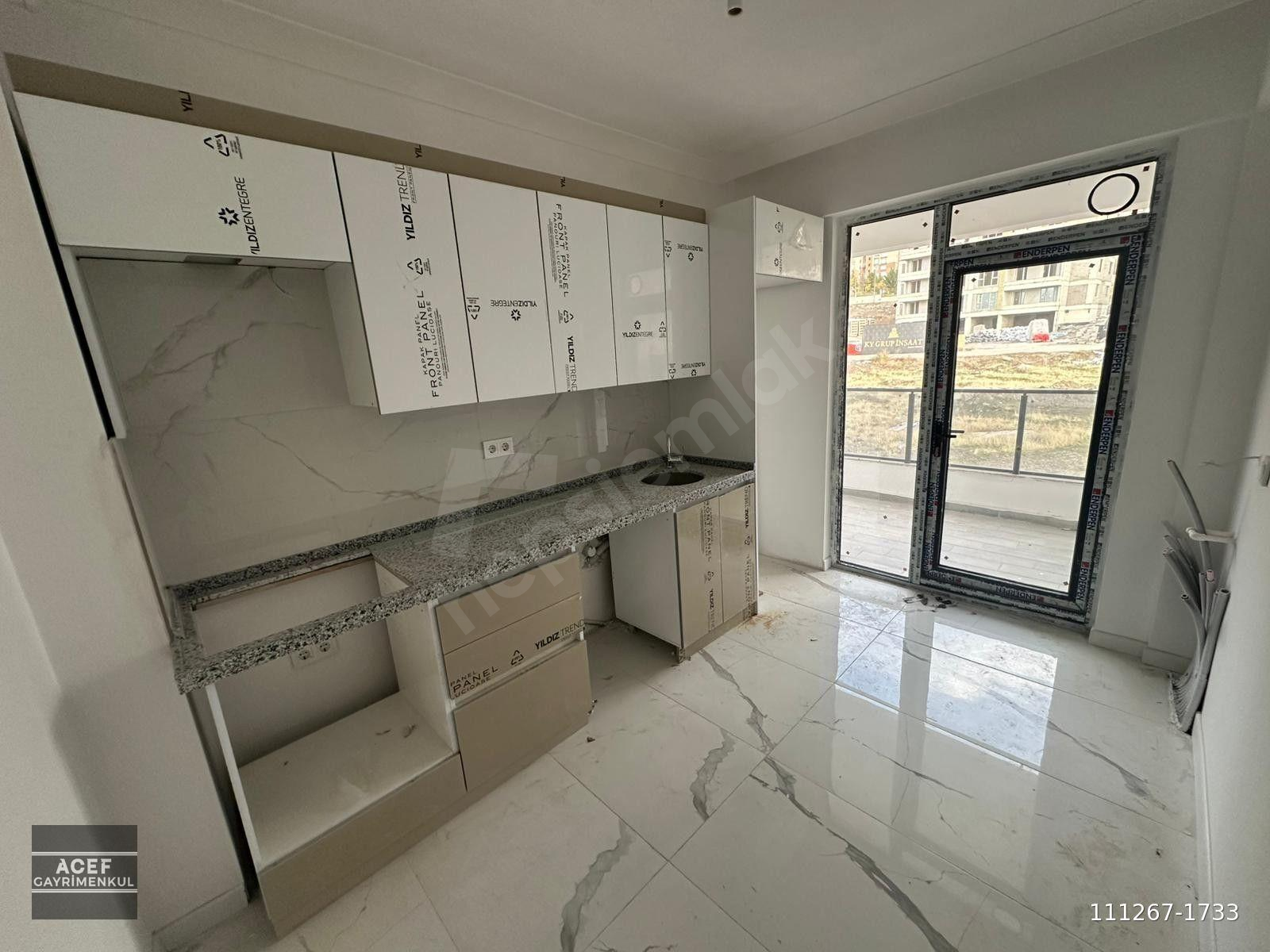 Yapracık Atayurt'ta 2+1 Kiralık 5.KAT Ön Cephe 82M2 Kiralık Daire