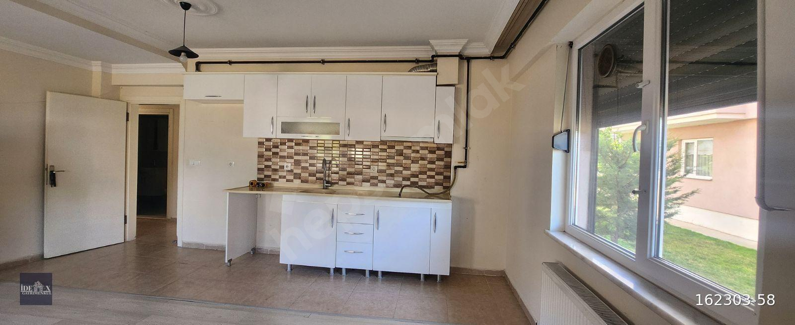ÇANAKKALE MERKEZ BARBAROS'DA GENİŞ FERAH 1+1 DAİRE