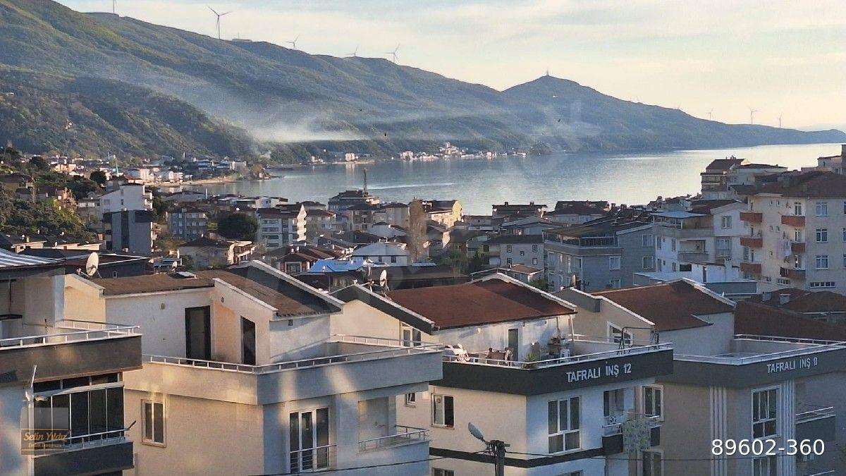 fiyat düştü acil satılık büyük 1+1 kapalı balkonlu kombili emsalsiz 4 yıllık kat mülkiyetli kapanmaz