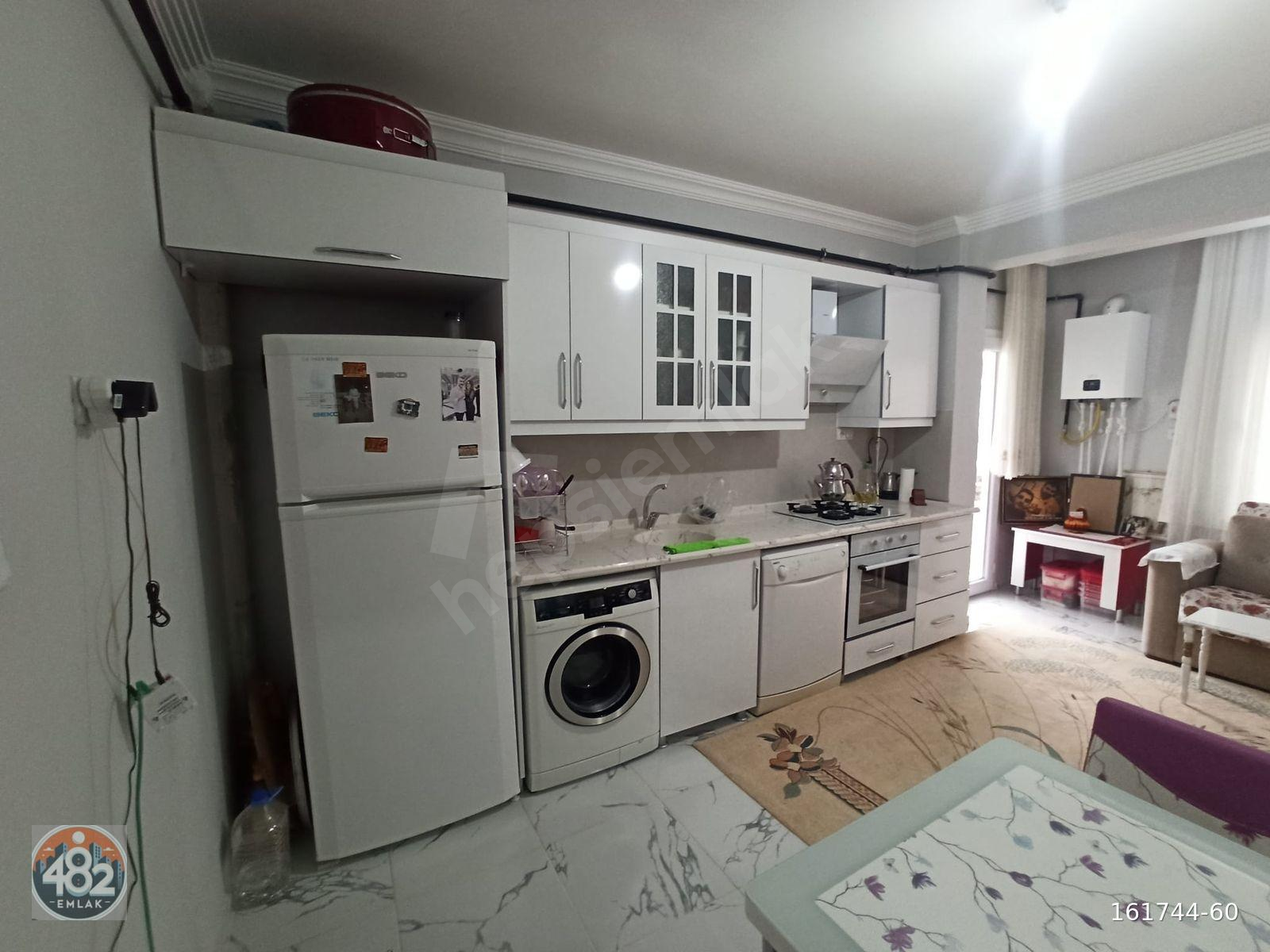 482 EMLAK'TAN HAZIR KİRACILI SATILIK 1+1 DAİRE