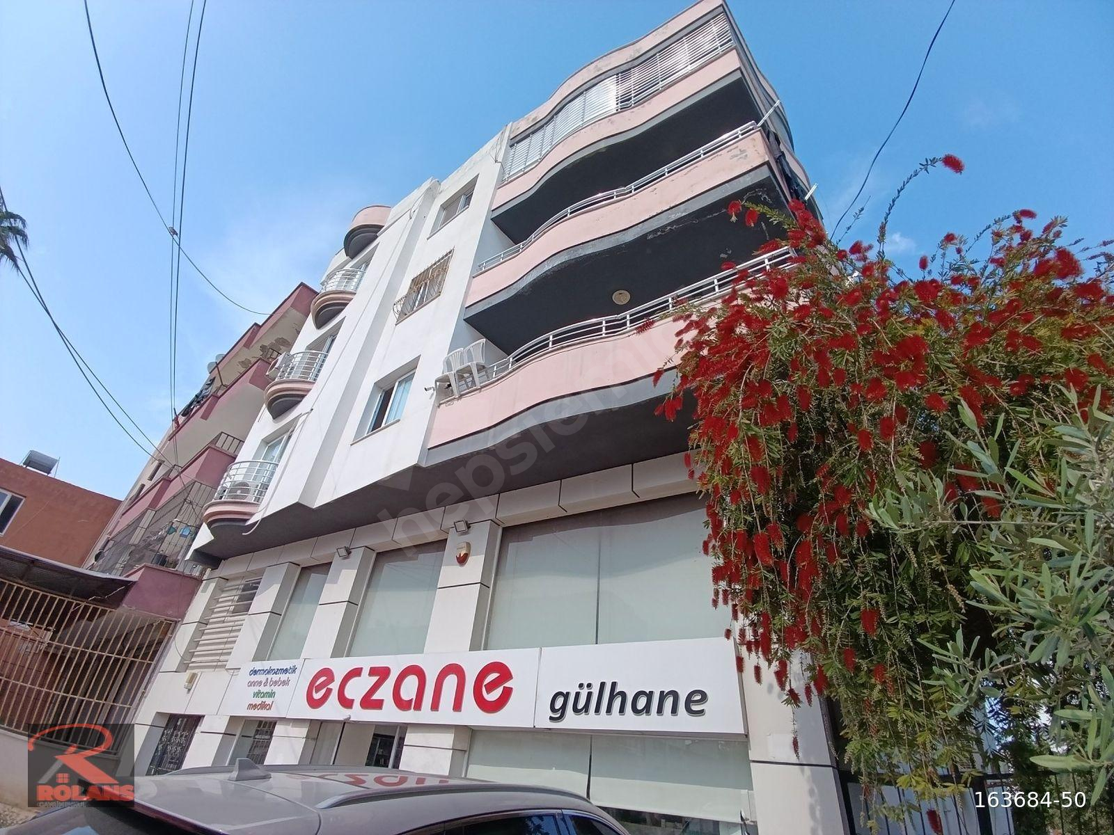 RÖLANS GAYRİMENKUL DEN DENİZE 300m. MESAFEDE CADDEYE CEPHE 2+1