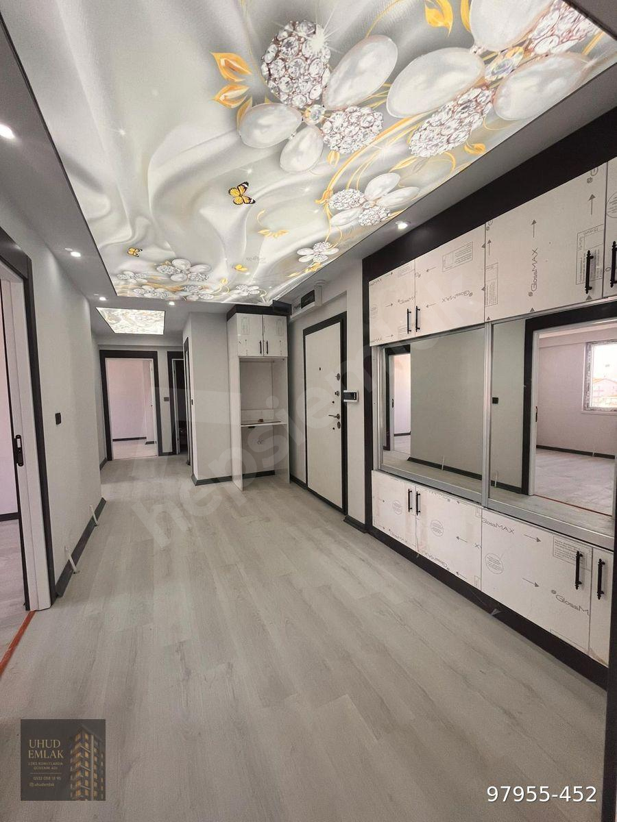 BEŞİKKAYA CADDE ÜSTÜ FULL YAPILI SATILIKI 3/1 İSKANLI DAİRE