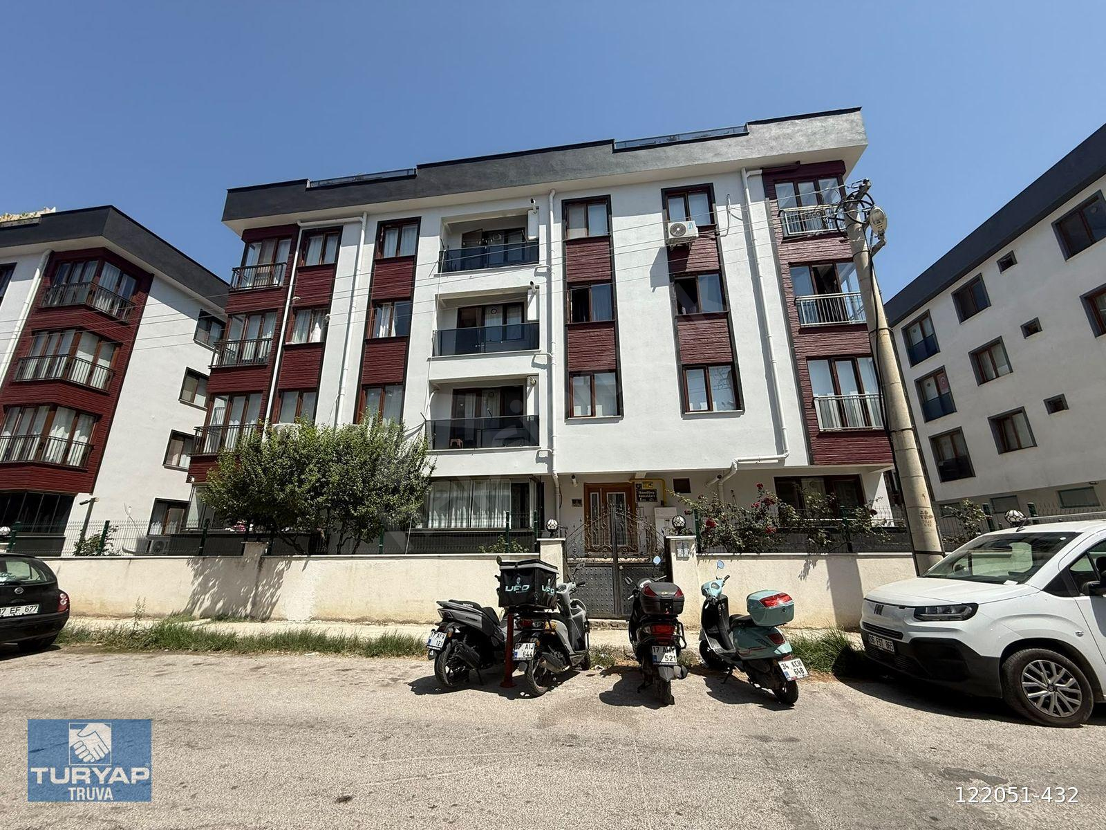 ÇANAKKALE BARBAROS MAH HAMDİBEY KONAKLARINDA SATILIK 1+1 DAİRE