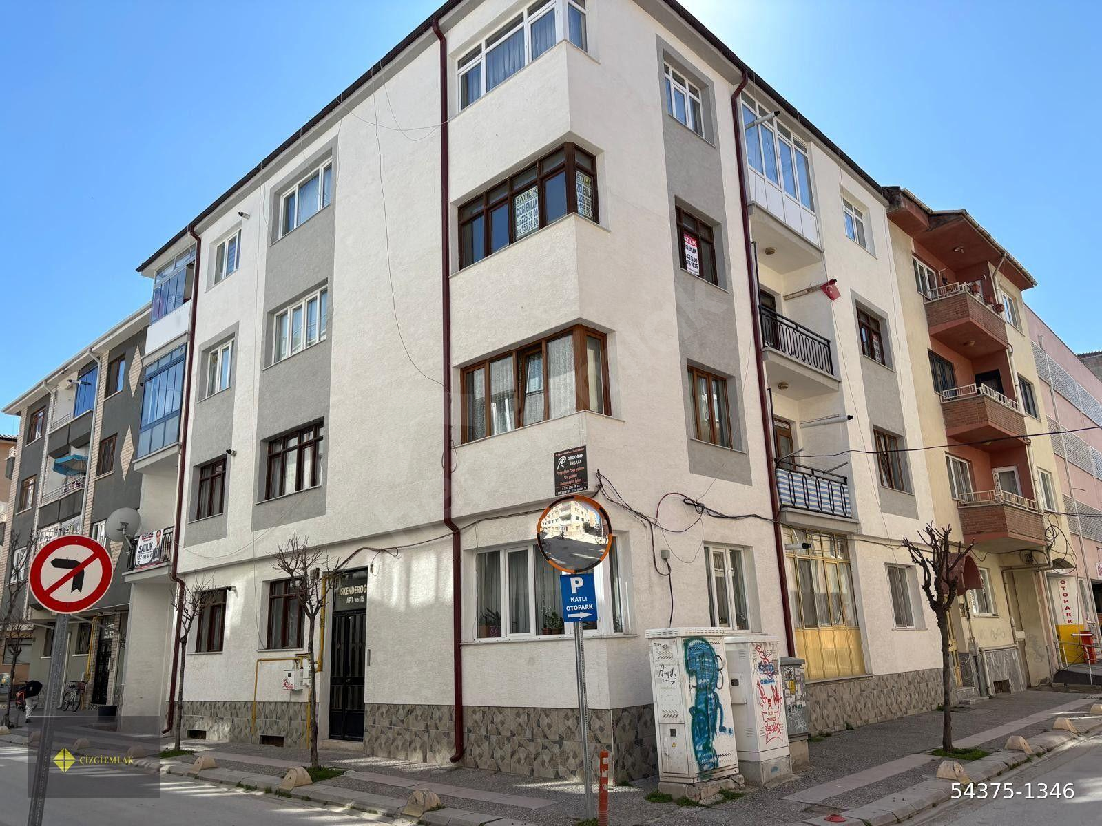 ÇİZGİ EMLAK'TAN KIZILCIKLI/İSTASYON YAKINI SATILIK BOŞ 2+1