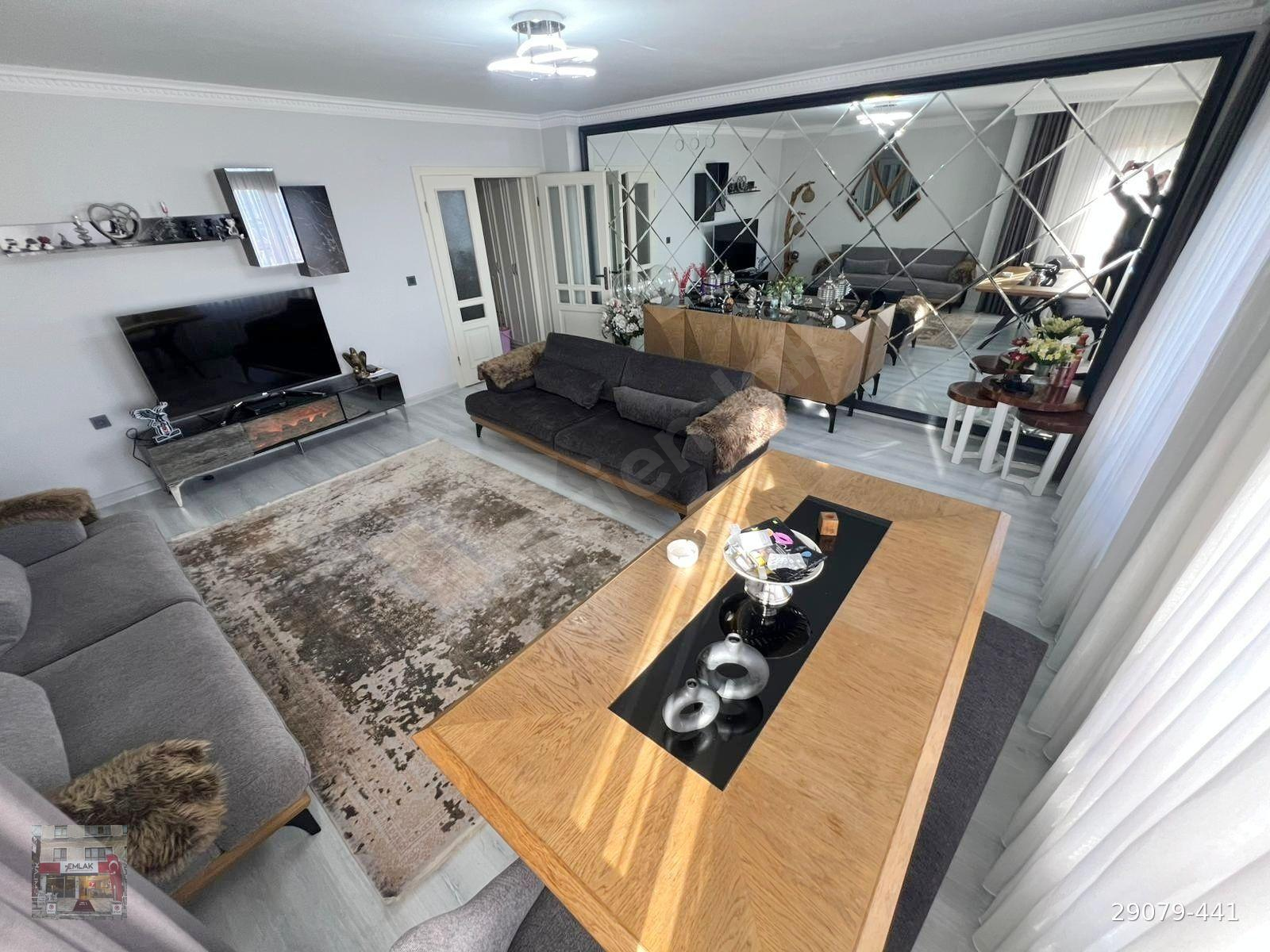 ETLİK BAĞCI CADDESİ ÜZERİNDE ŞEHİR MANZARALI LÜKS 6+2 ASANSÖRLÜ