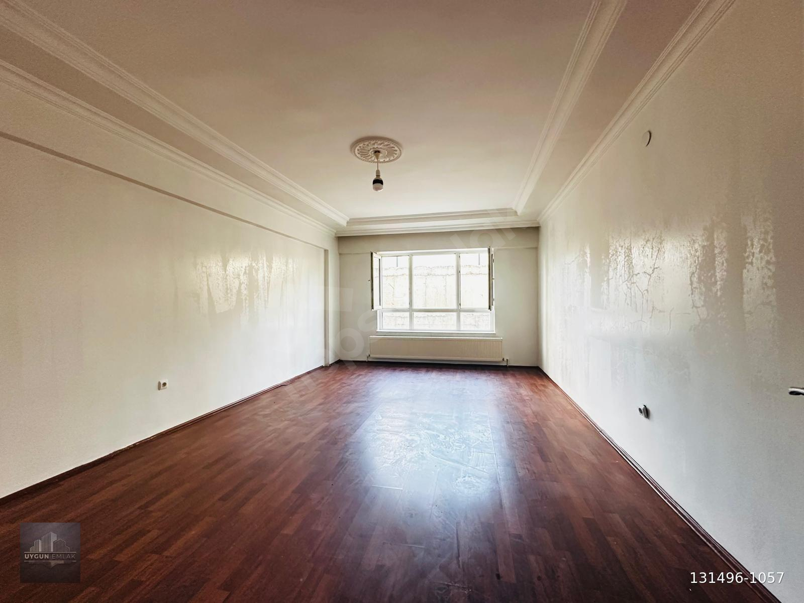 UYGUN EMLAK'TAN█HASTANEYE YAKIN 1. KAT G.B CEPHE 3+1 120m²