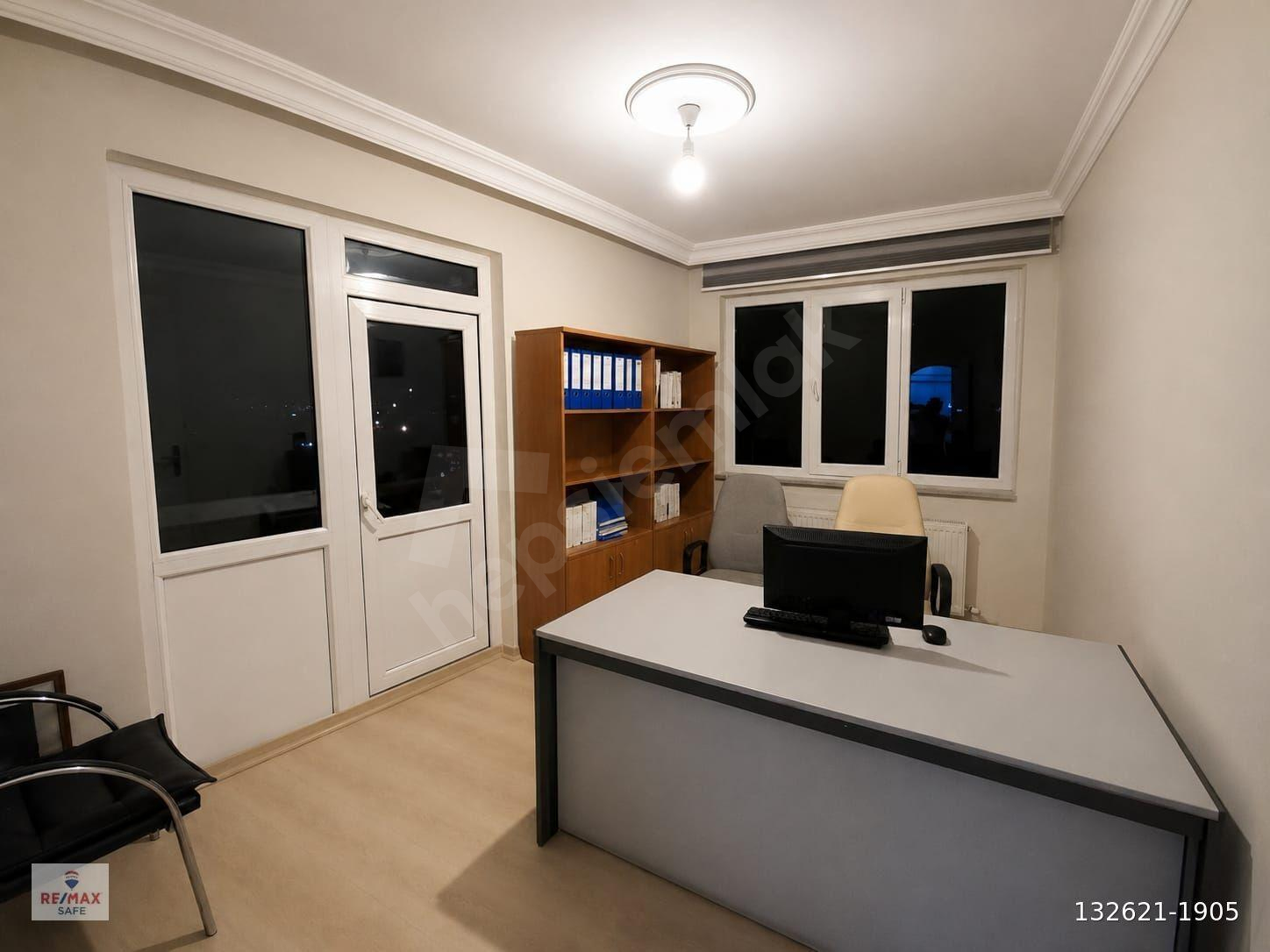 ULUS ÇANKIRI CADDESİ'NDE SATILIK 3+1 DAİRE VE HOME OFİS