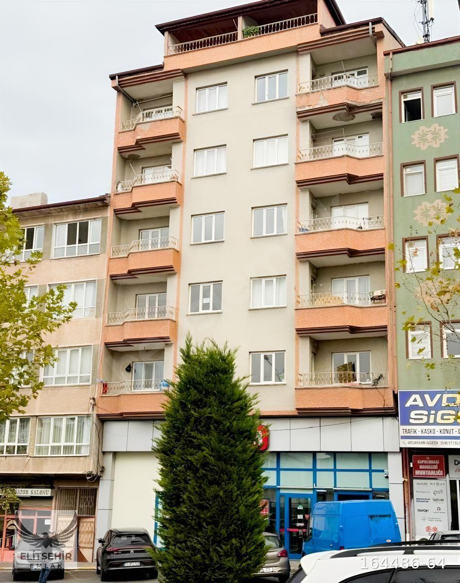 ELİTŞEHİR EMLAK'TAN KAPUCUBAŞI MAHALLESİ'NDE KİRALIK 3+1 DAİRE