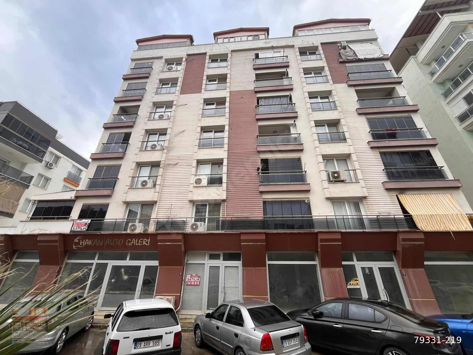 İNCİRLİOVA SANDIKLI CADDE ÜZERİNDE TERASLI FERAH 3+1 DAİRE
