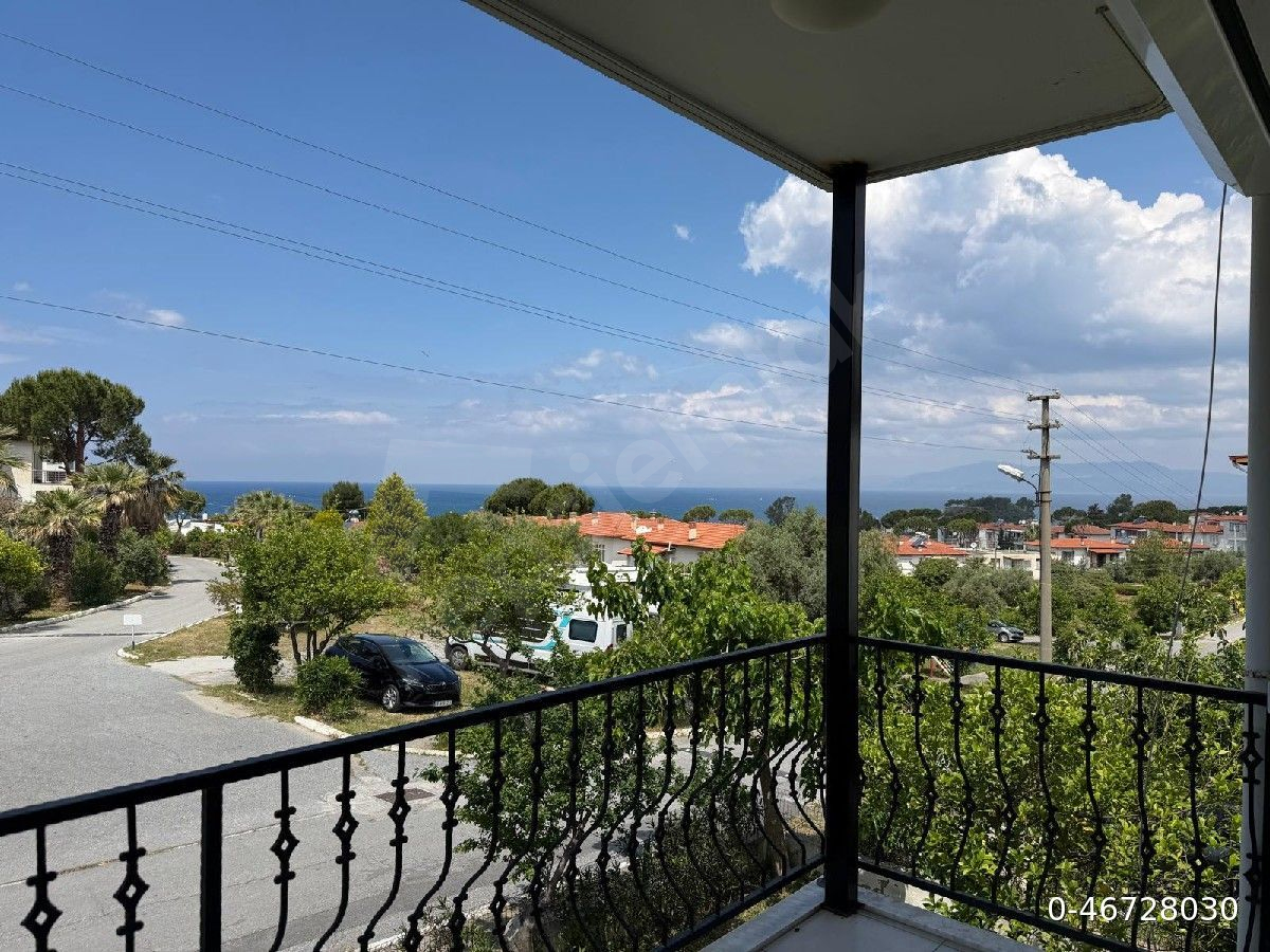 sahibinden, kuşadası grup sitesinde, eşyalı, yapılı,deniz manzaralı