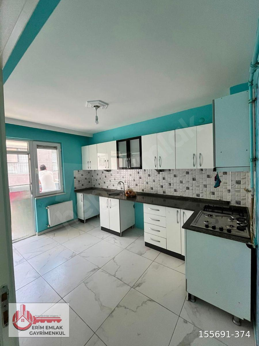 ÇAMLICA MAH. ÖZEL GARAJLI 2+1 SATILIK ARAKAT DAİRE