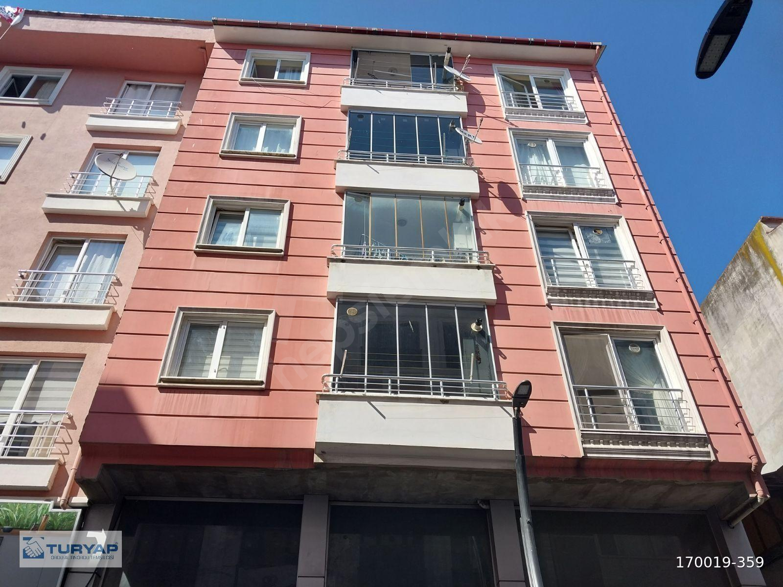 ORDU ALTINORDU YENİ MAHALLE'DE ŞEHRİN MERKEZİ SATILIK 2+1 DAİRE