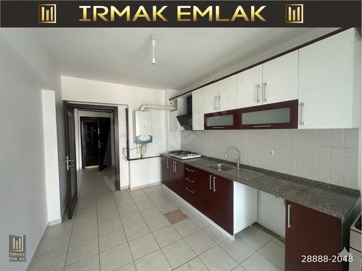 Bağlıca Merkezde Kiralık Ferah ve Kullanışlı 4+1 Daire