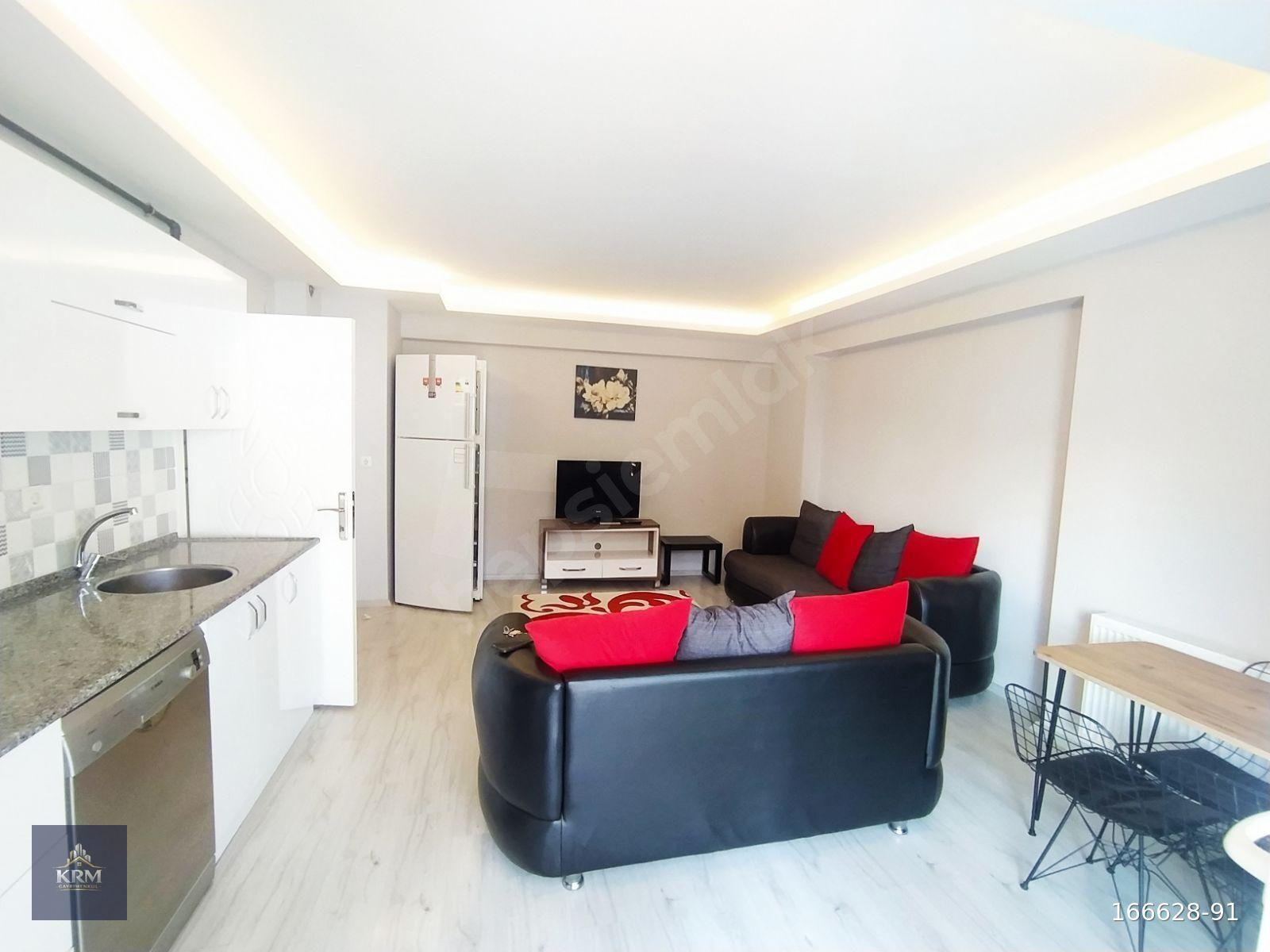 TRAMVAY DURAĞINA 5 DK GENİŞ EŞYALI DAİRE