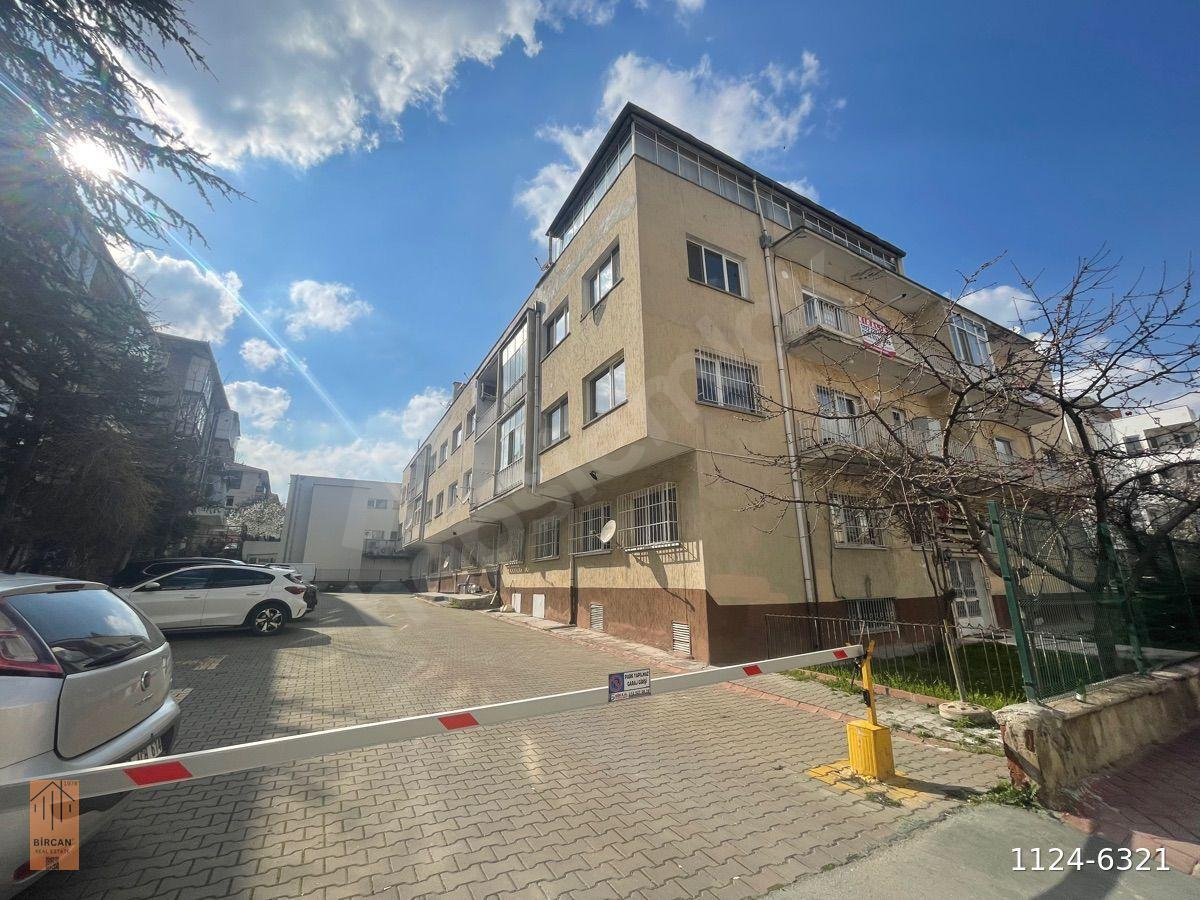 BAHÇELİEVLER 30.SOKAKTA BİRCANDAN 2+L 95m² AÇIK TERASLI MERKEZİ SİSTEMLİ AÇIK OTOPARKLI DAİRE