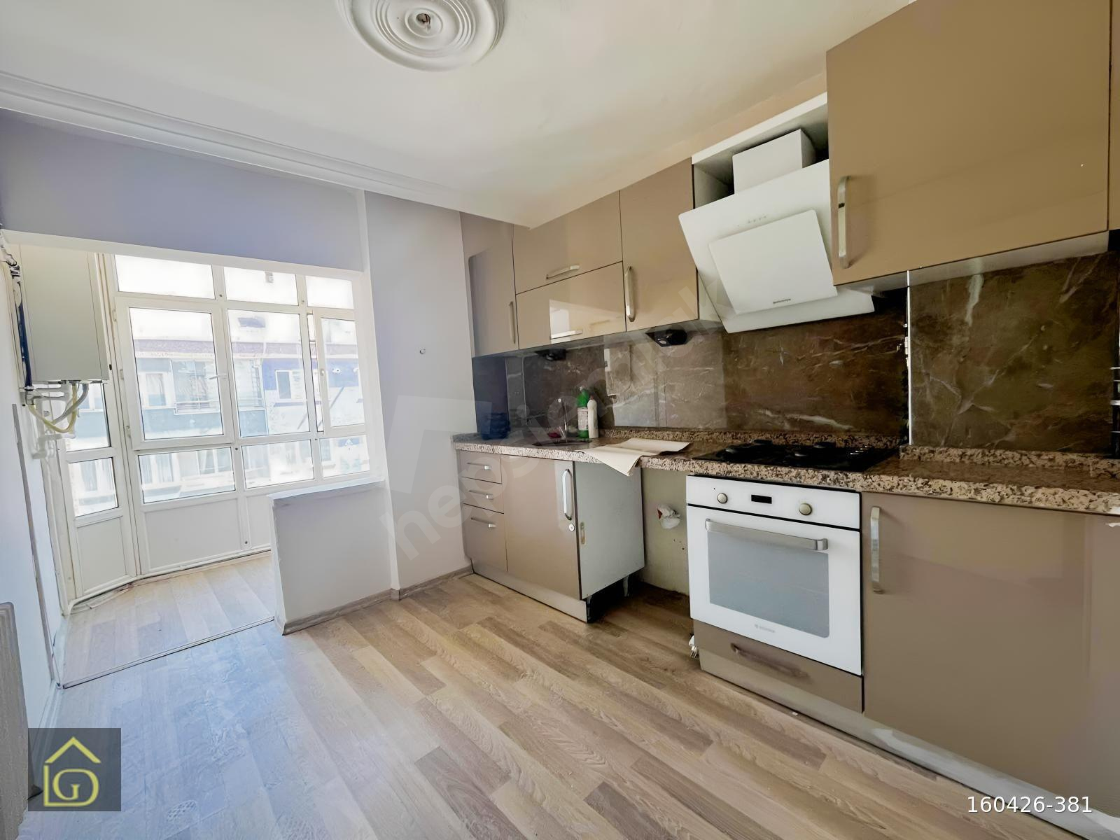 FRİGYA GM'DEN SARPER CADDESİ ÜZERİNDE SATILIK 3+1 DAİRE