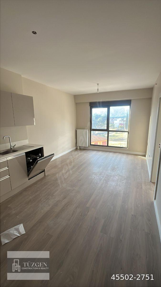TÜZGEN EMLAK'TAN SURCADDE'DE TAPULU SATILIK 1+1 DAİRE