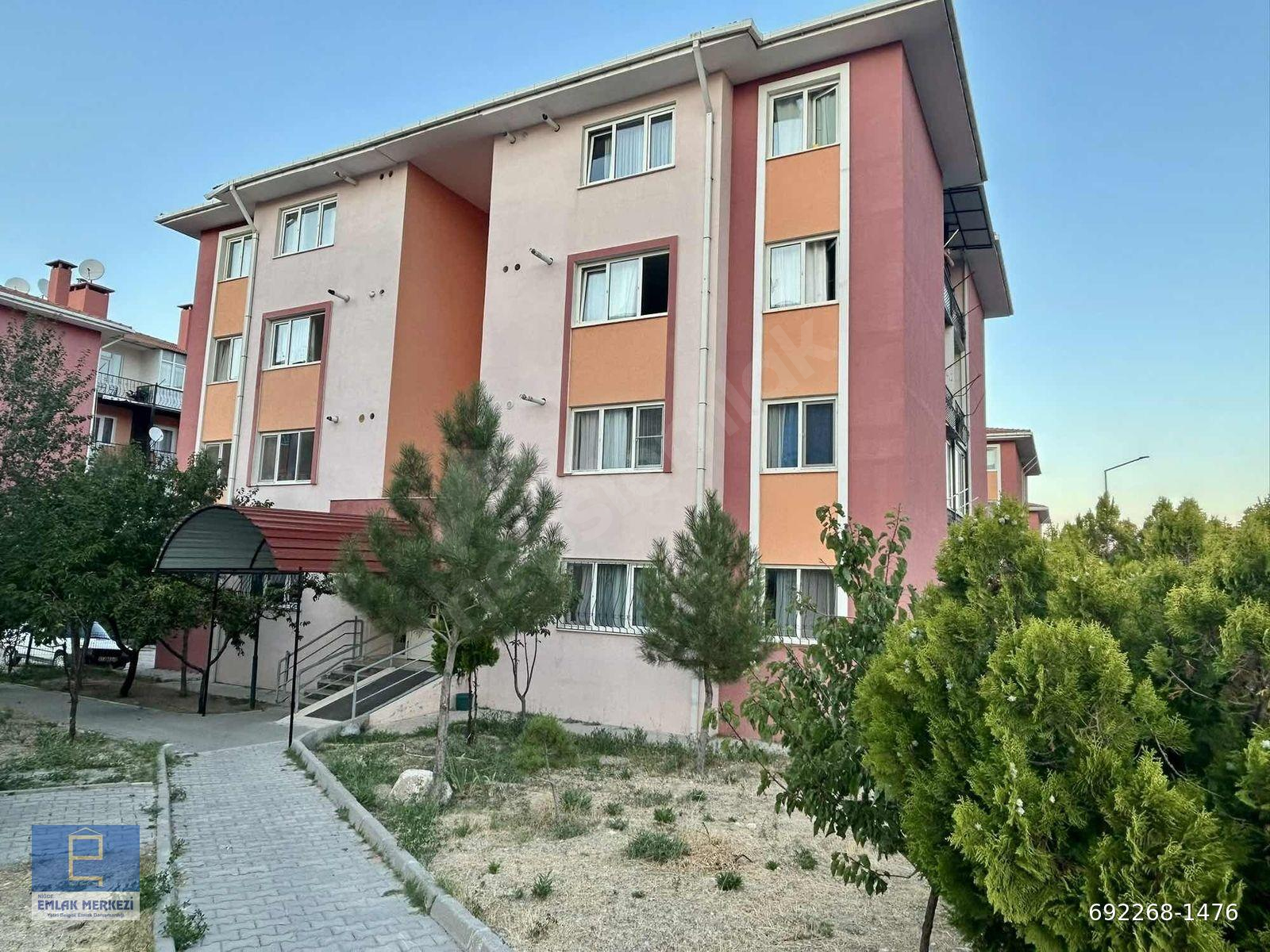 ## NİĞDE EMLAK MRKZNDEN NİĞDE EVLERİ TOKİ'DE 2+1 SATILIK DAİRE #
