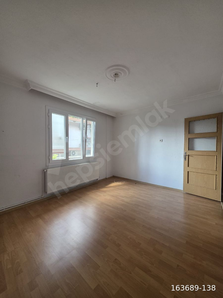 KÂMİL TUNCA CADDESİ YAKININDA 3+1 DOĞALGAZLI KİRALİK DAİRE