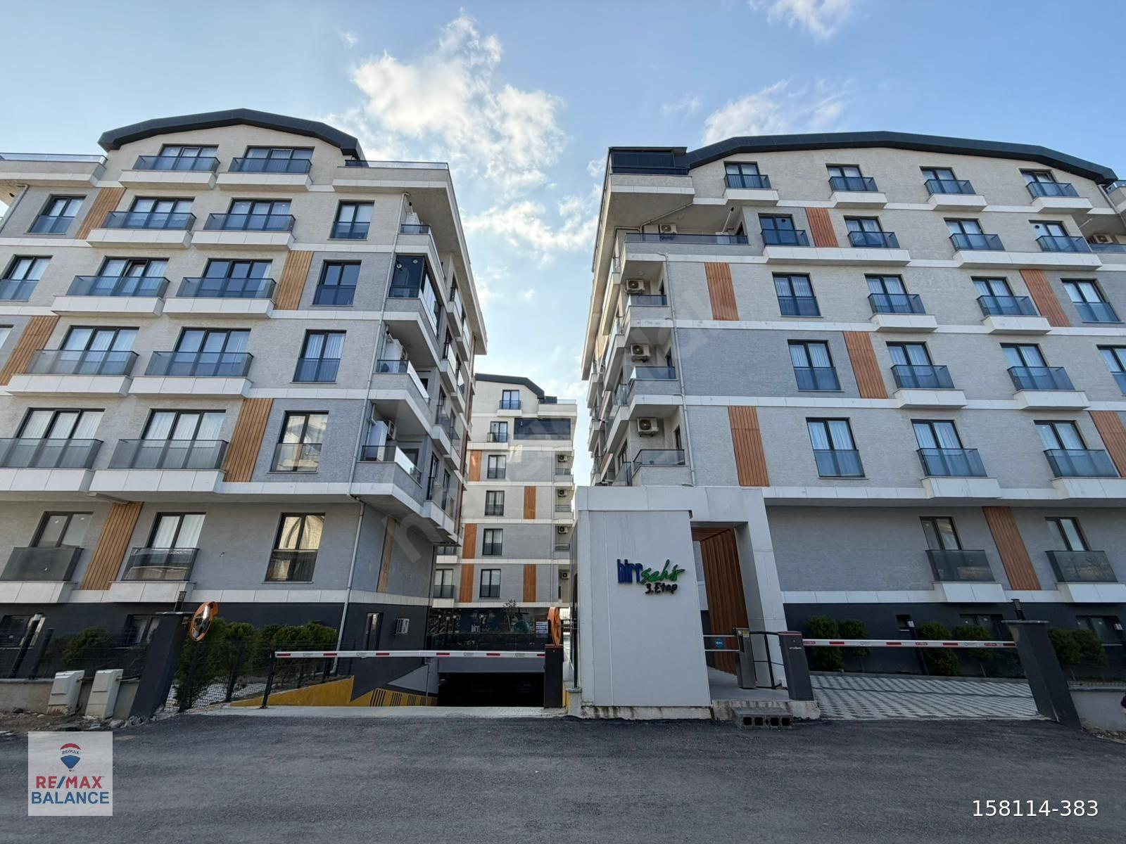 KOCAELI AKSE MAH. BIRR ŞEHIR SITESINDE SIFIR 4+1 SATILIK DUBLEKS