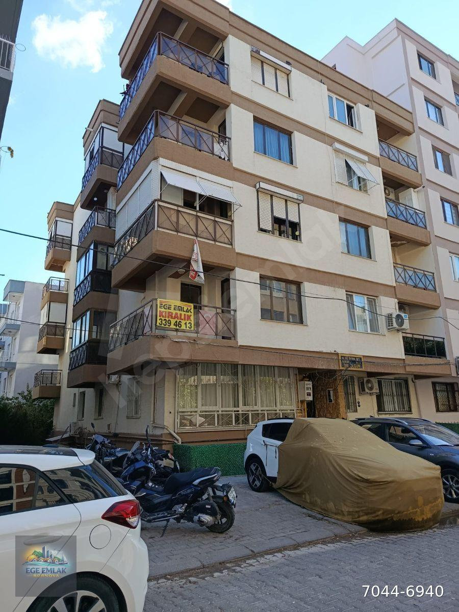 EGE EMLAK'TAN ATA DURAĞI YAKINI 3+1 DOĞALGAZ KOMBİ ISITMALI DAİRE