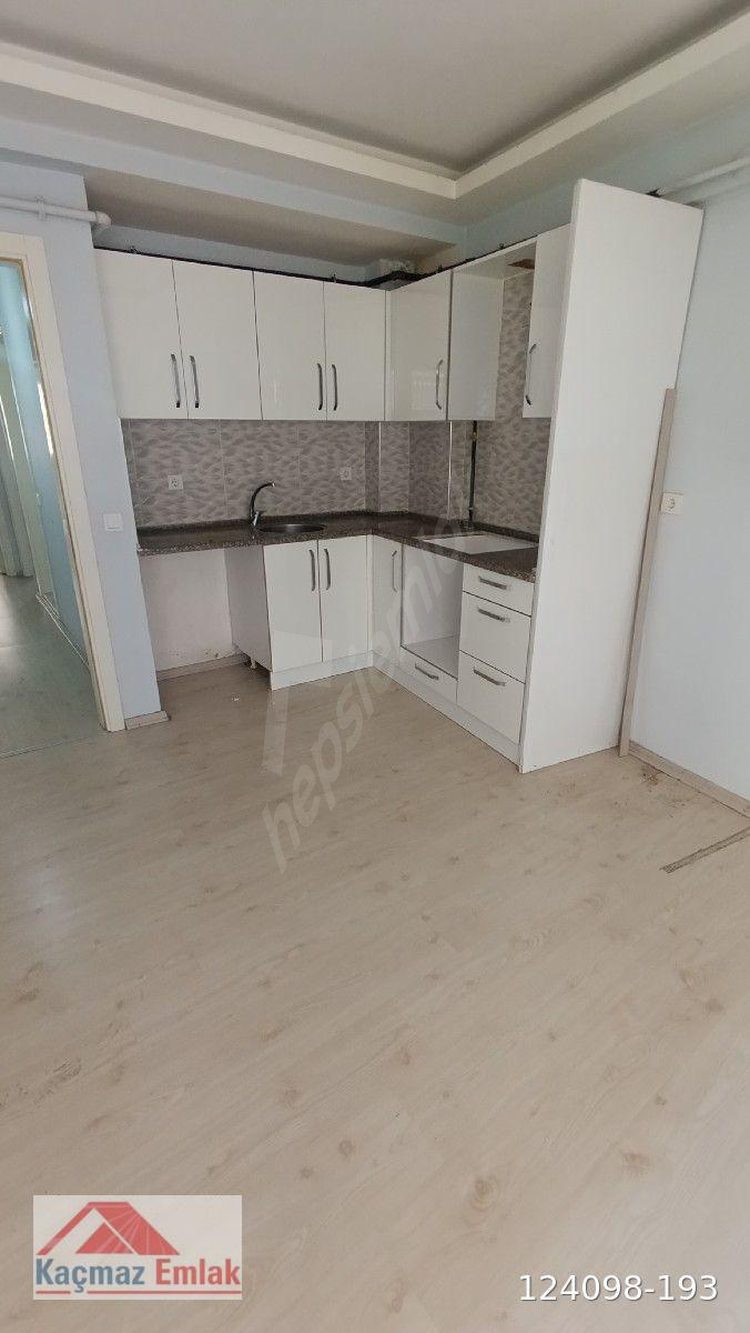 AYDIN KURTULUŞ MAH 2+1 AÇIK MUTFAK ARA KAT SATILIK