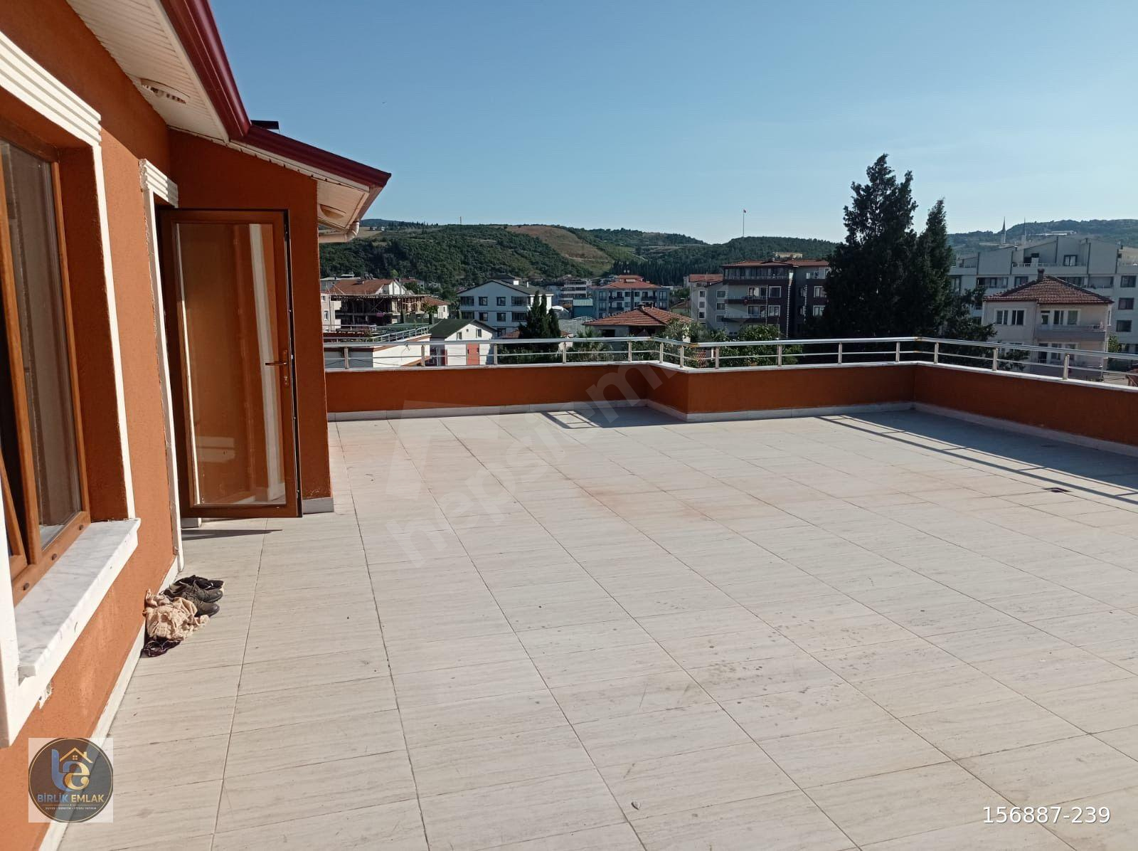 ALTINOVA CUMHURİYETTE SATILIK DUBLEKS 4+1 50m2 TERASLI DAİRE