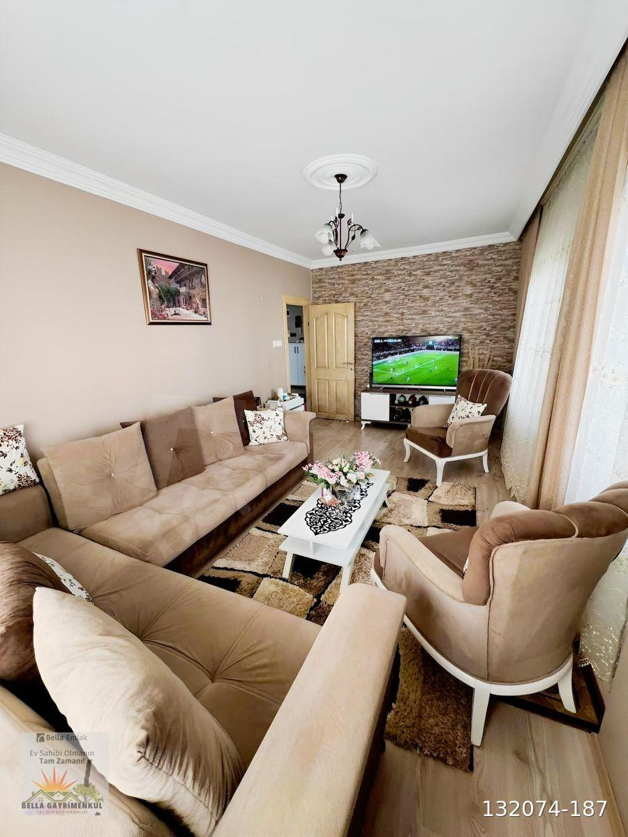 MUHİTTİN MH.CADDE ÜSTÜ SATILIK ARA KAT 2+1 DAİRE