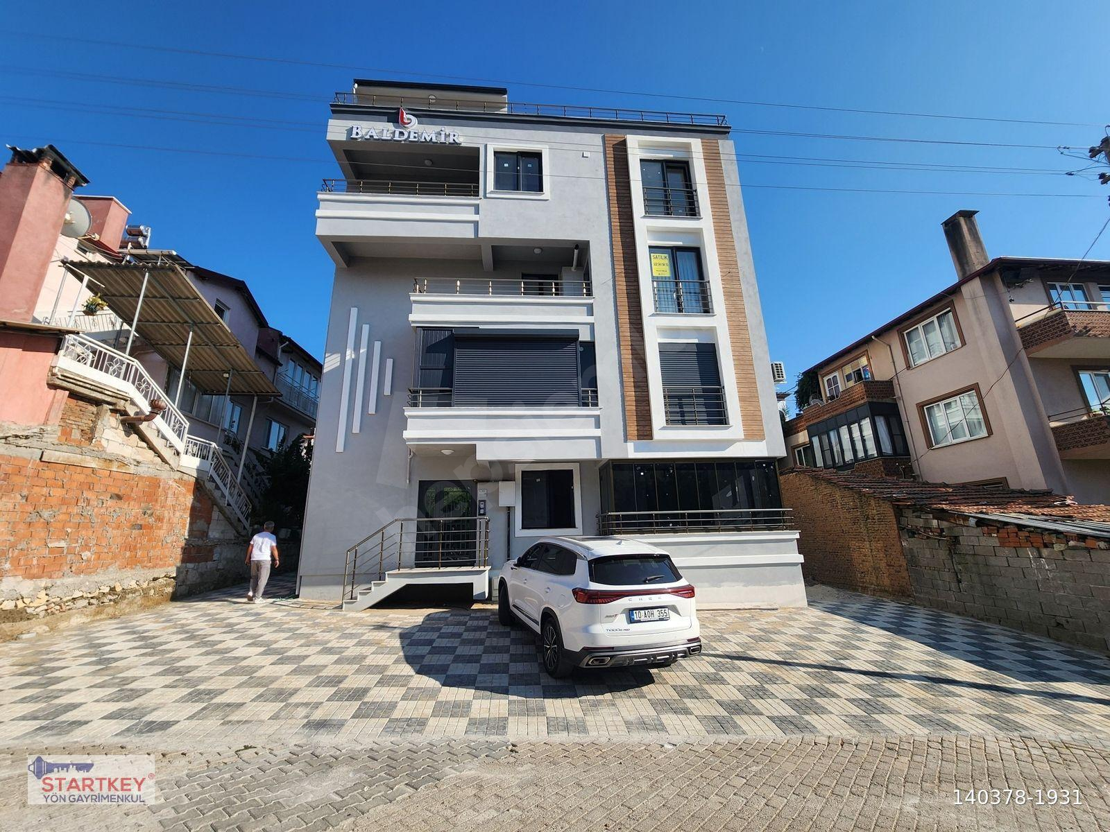 STARTKEY YÖNDEN BİGADİÇ KUYU MH. ASANSÖRLÜ FERAH 1.1