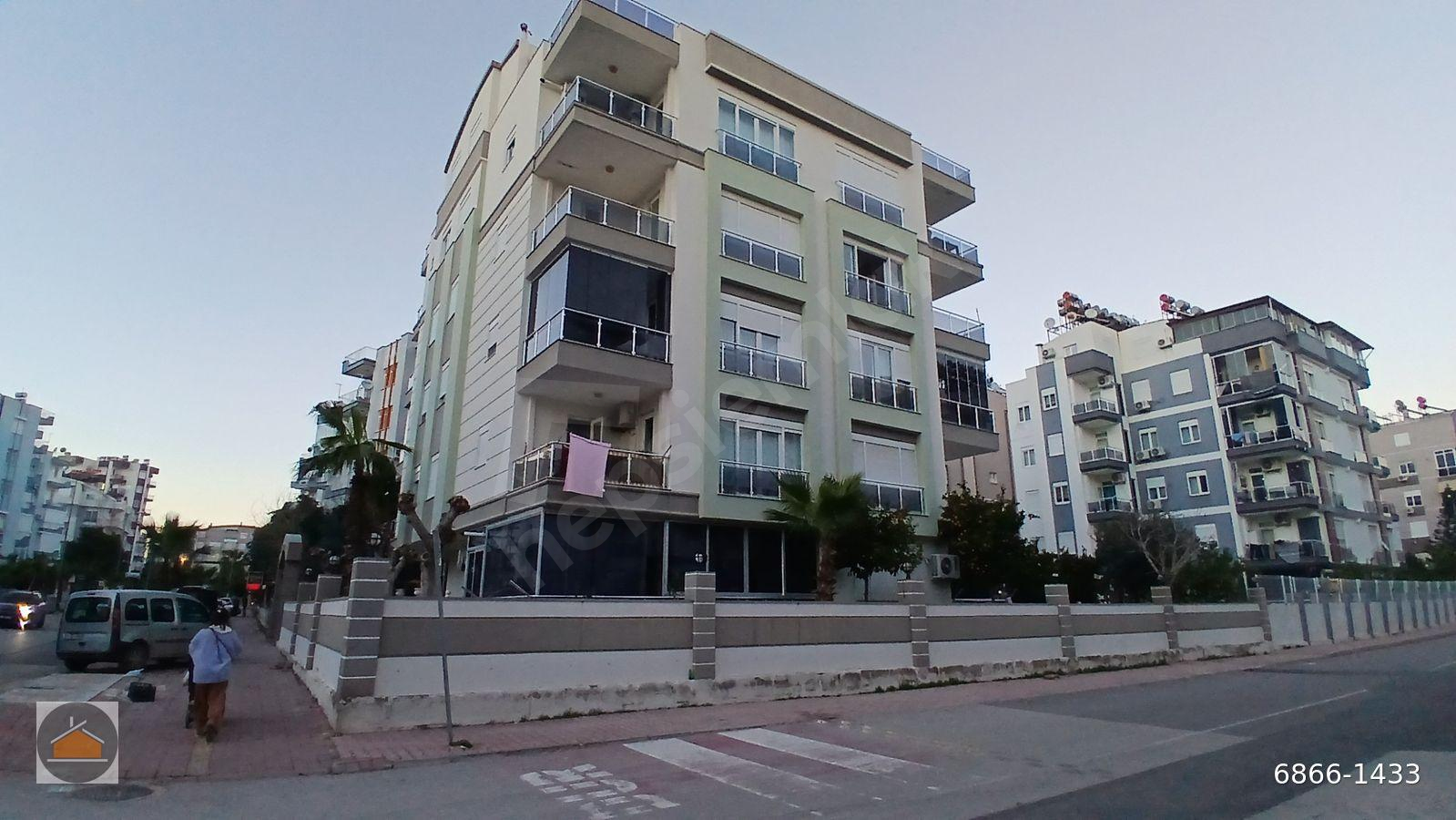 KONYAALTI HURMA 4 KATLI BİNADA 3.KAT SATILIK 3+1 DAİRE
