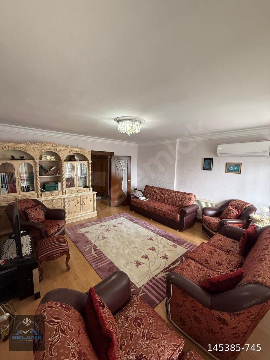 SELANİK GAYRİMENKULDEN FERAH VE GENİŞ 4+1 SATILIK DAİRE!