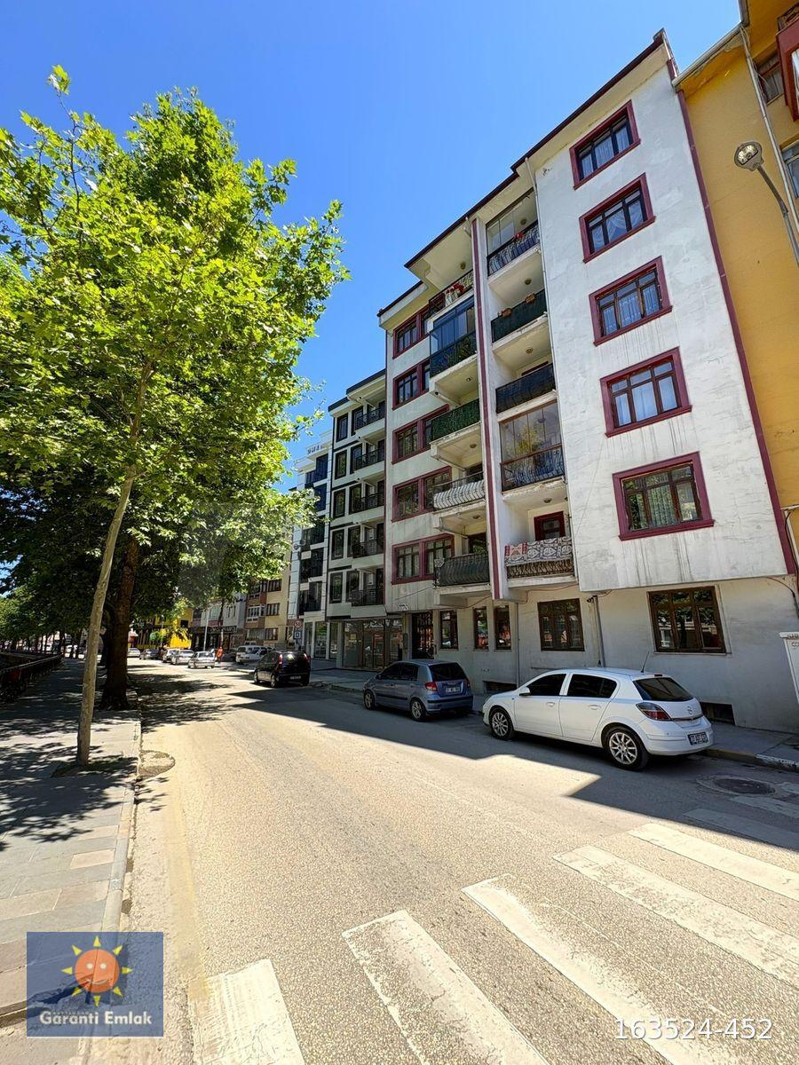 █GARANTİ EMLAK'TAN ANA CADDE ÜZERİ EŞSİZ BÜYÜKLÜKTE 4+1 KİRALIK█
