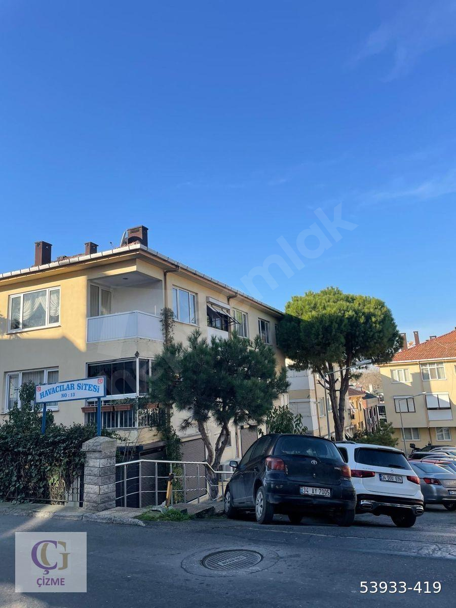 FLORYA'DA DÖNÜŞÜM AŞAMASINDA SİTE İÇERİSİNDE DÜZ GİRİŞ KAT 2+1