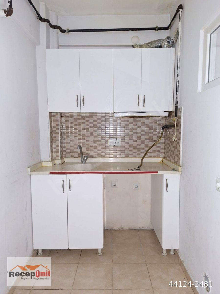 RECEP ÜMİT'TEN SÜTLÜCE MAH ARA KAT 1+1 55 m2 SATILIK APART