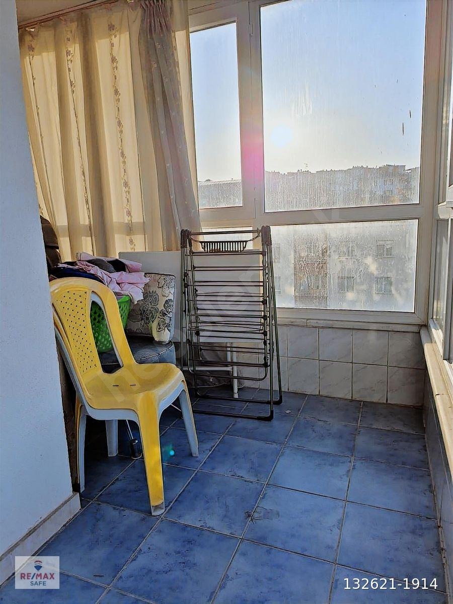 ELVAN MAHALLESİ'NDE YHT YAKINI ARA KAT 3+1 FIRSAT DAİRE