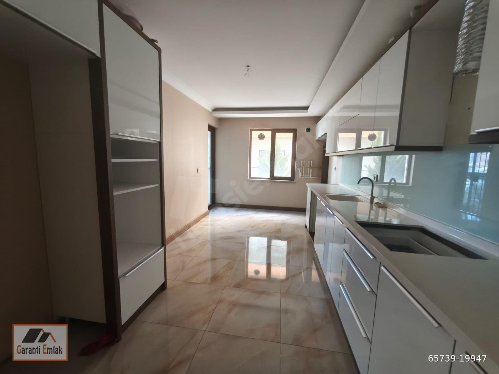 GARANTİ EMLAK'TAN SATILIK 4+1 GENİŞ DAİRE