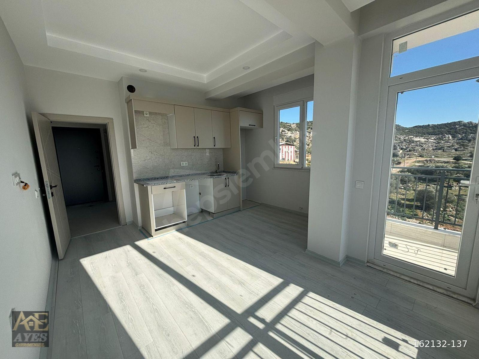 🏙️ MENDERES MAHALLESİ’NDE ŞEHİR MANZARALI SATILIK 1+1 DAİRE 🌆✨ ASANSÖRLÜ & KREDİYE UYGUN!