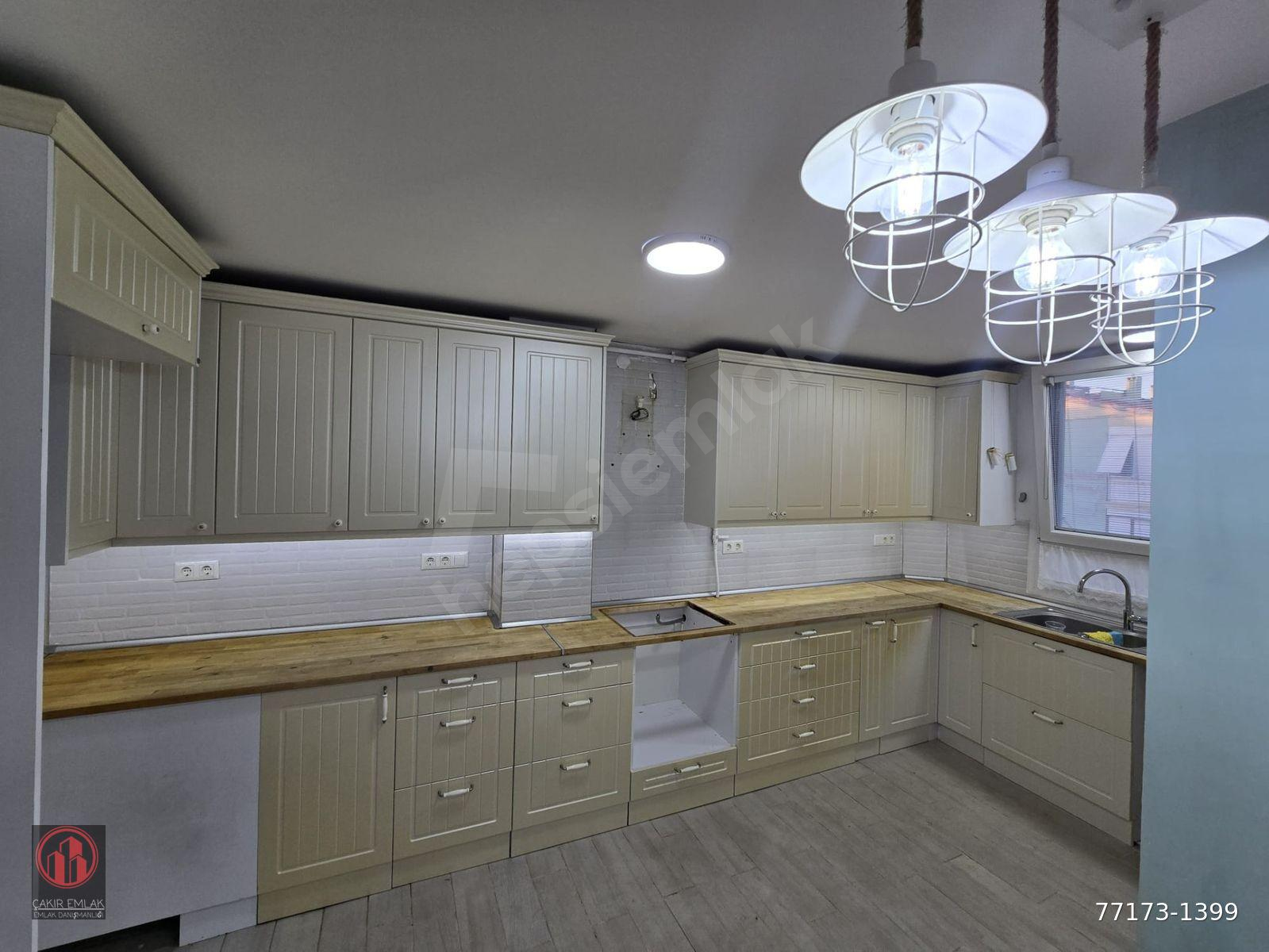 KARABAĞLAR FAHRETTİN ALTAY MAH. DOĞALGAZLI KİRALIK 2+1 DAİRE