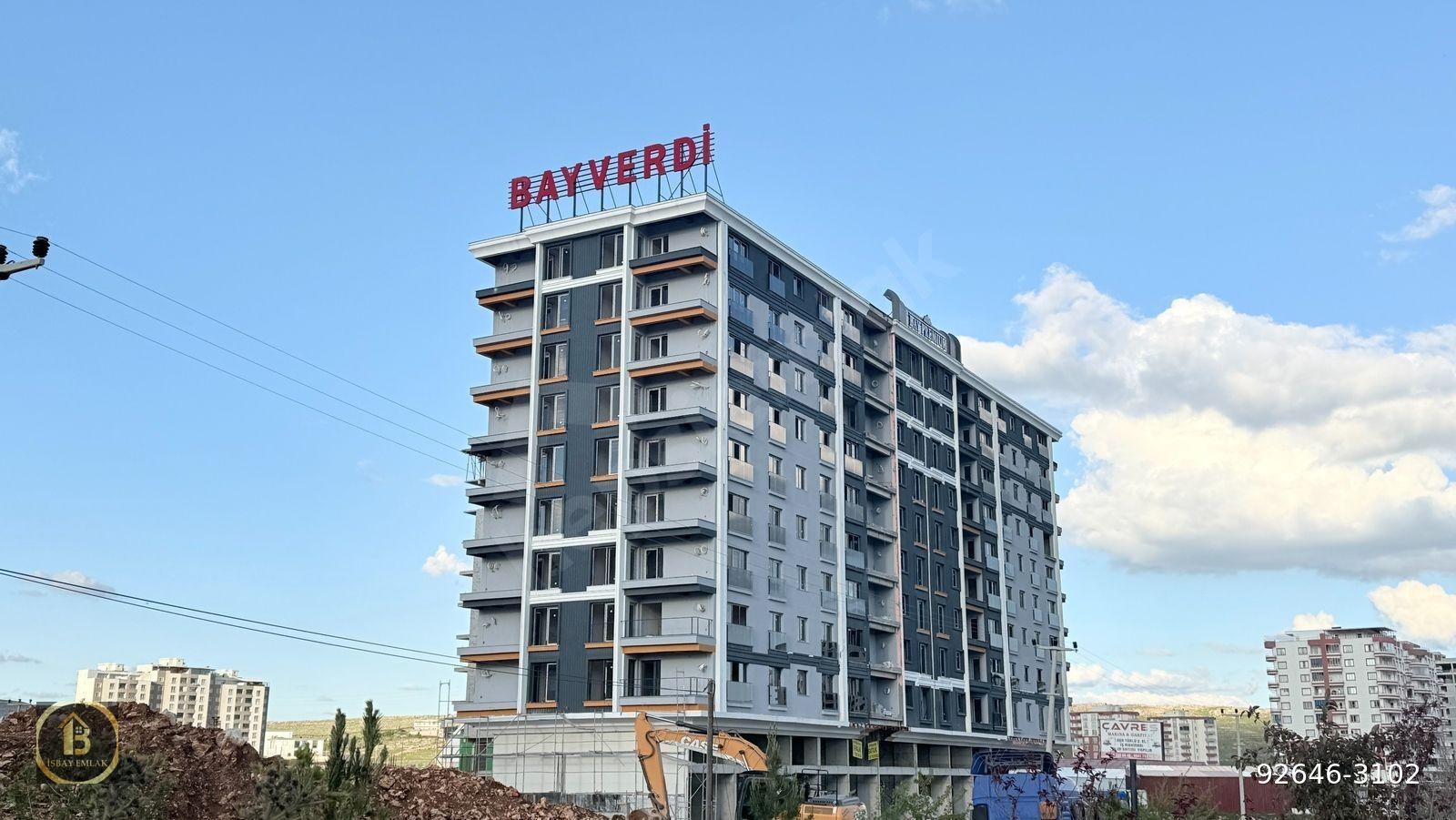 ANA CADDEYE SIFIR BAYVERDİ PREMİMYUM DA FIRSAT 3+1 DAİRE