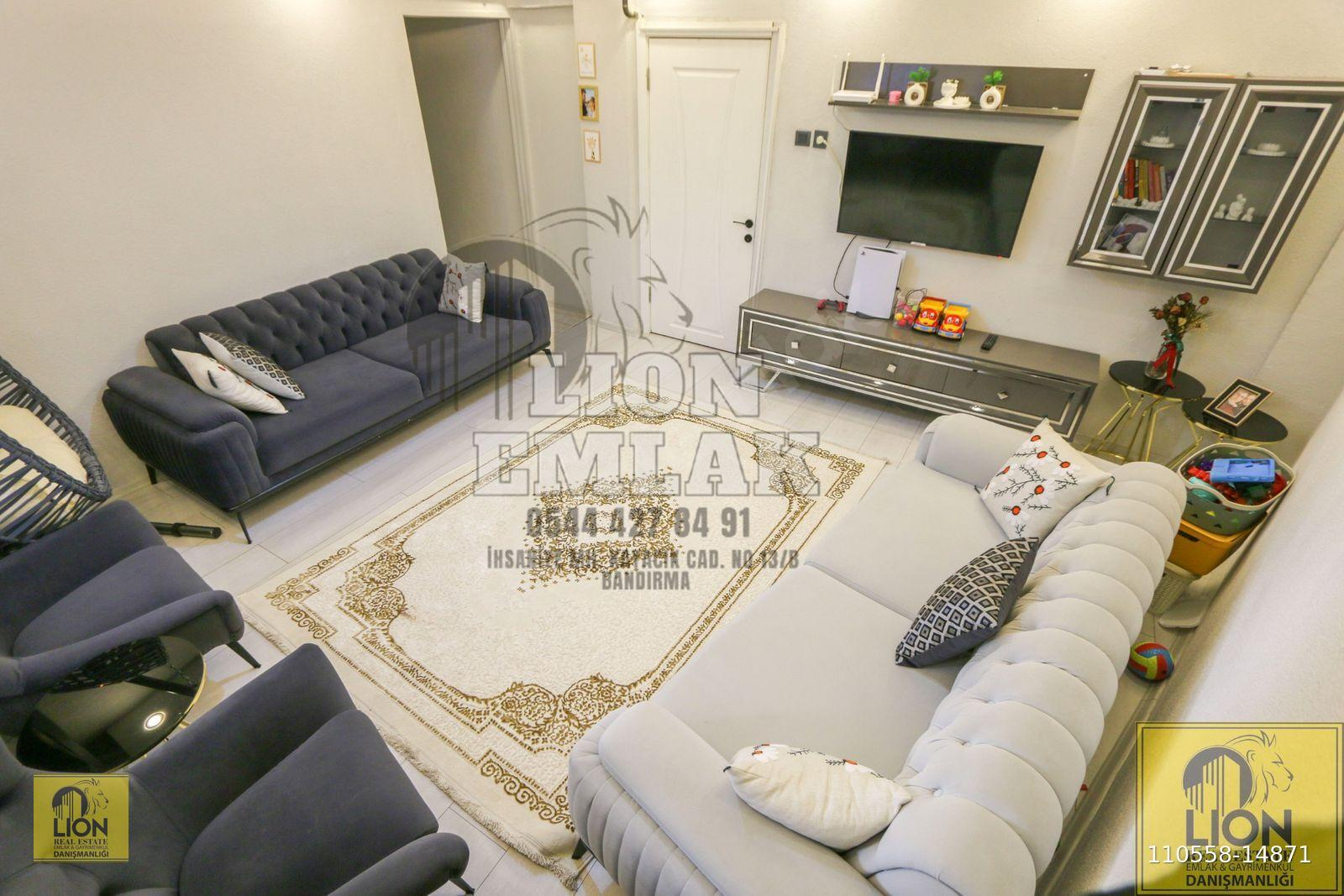LION EMLAK'TAN ÇARŞI MERKEZ'E YAKIN , MASRAFSIZ SATILIK 2+1 DAİRE
