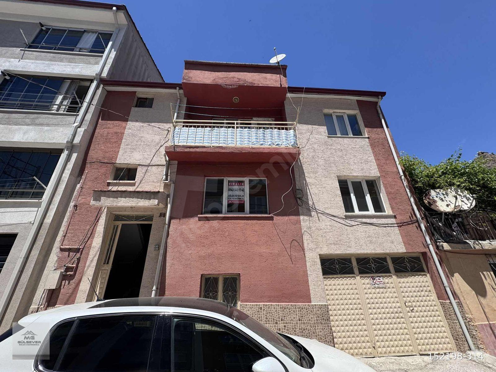 EMEK MAHALLESİ ERTAŞ CADDESİ ALTI ÖZEL GARAJL KİRALIK 2+1 DAİRE