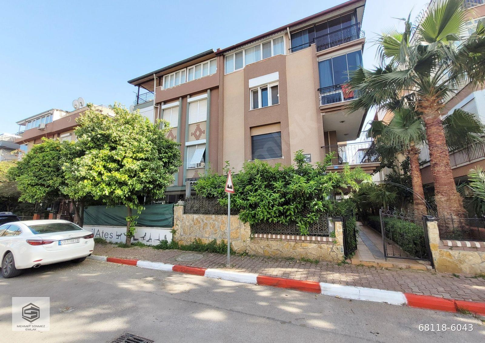 Fener'de Terra City Yakını Katta 2+1 Yatırımlık Daire
